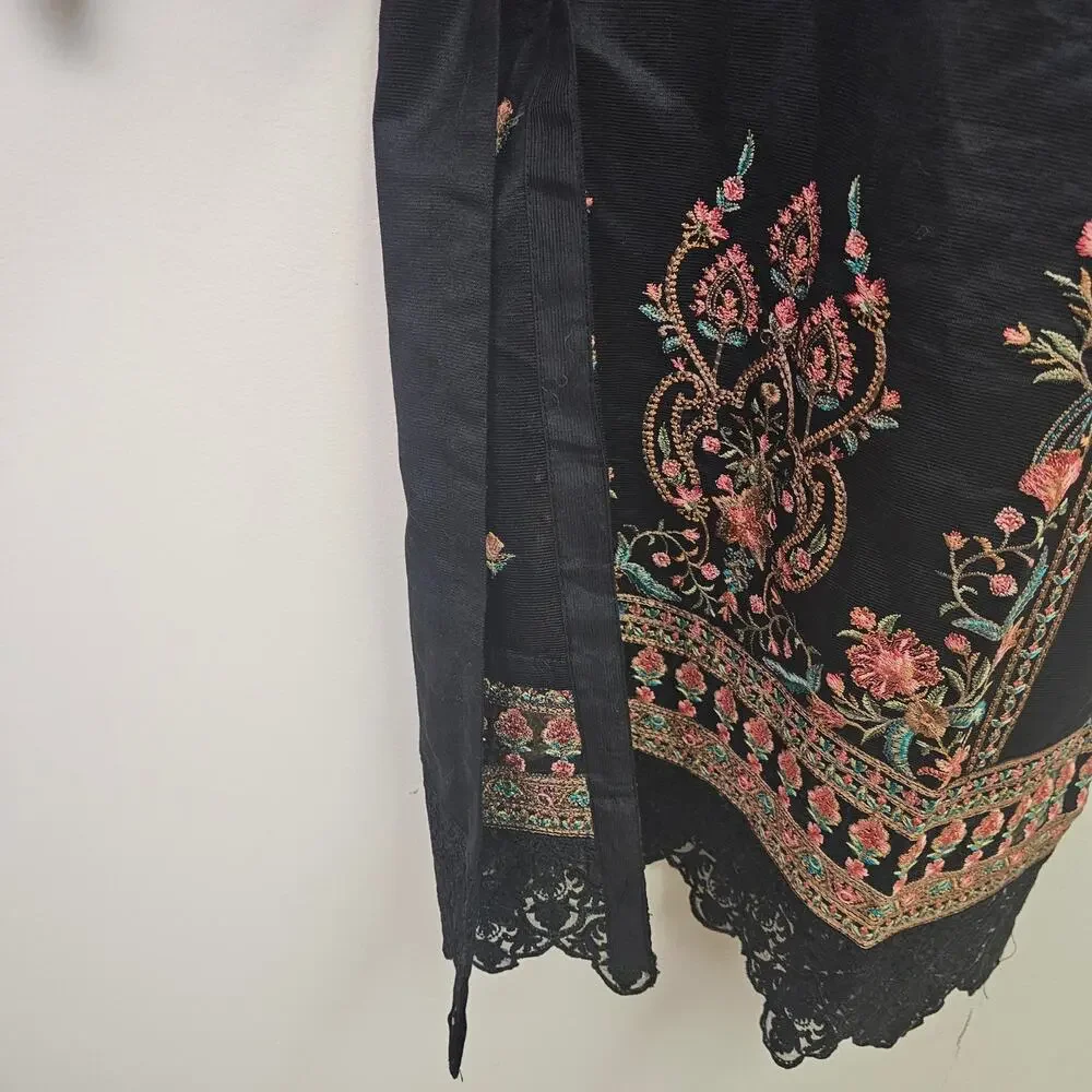 Posh Pakistani Kurta Set,  Embroidered Kaftan with Matching Dupatta Size M